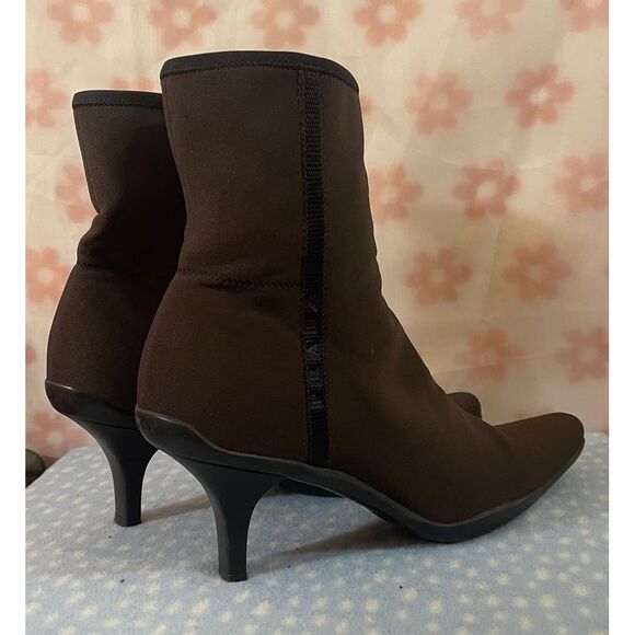 Prada Elegant Brown Stretch Fabric Ankle Boots with Kitten Heel for Women 40 - Picture 2 of 9